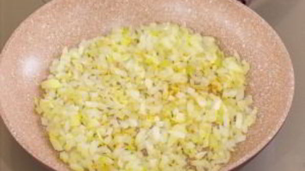 мясные рулетики с грибной начинкой