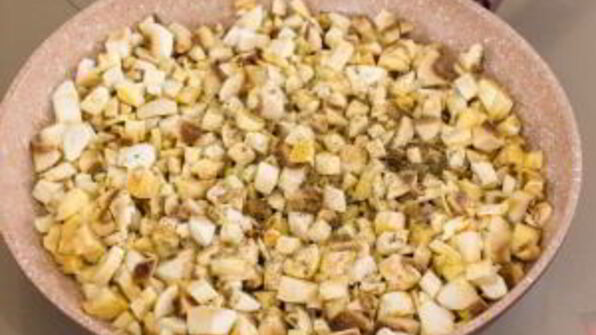 мясные рулетики с грибной начинкой