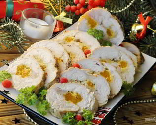 Новогодний рулет из индейки