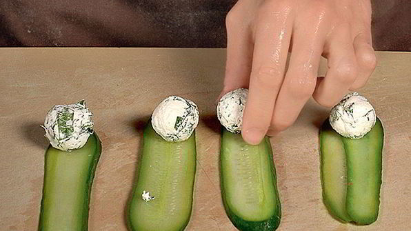 огуречные рулеты с крабовым мясом