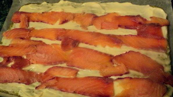 рулет из брокколи с семгой