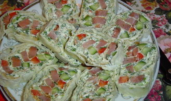 Рулет из лаваша с горбушей