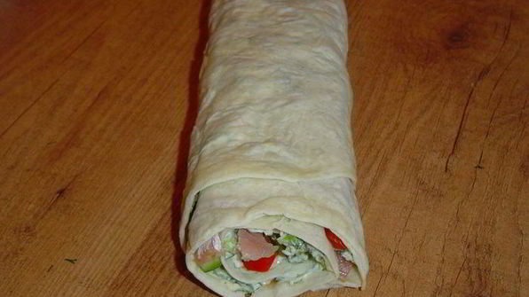 рулет из лаваша с горбушей