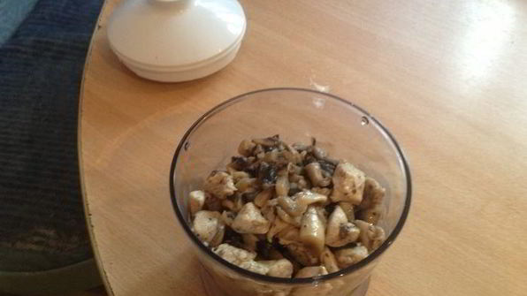 рулет из лаваша с курицей и шампиньонами