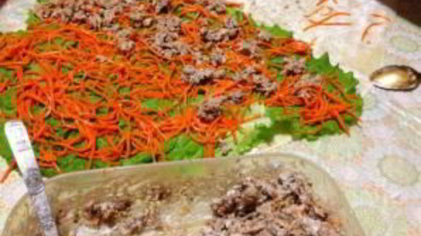 рулет из лаваша с салатом