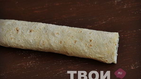 рулет из лаваша с ветчиной