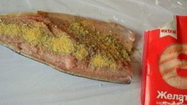 рулет из скумбрии с желатином