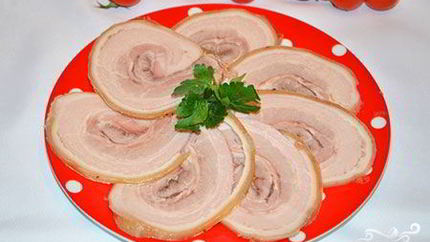 Рулет из свиной брюшины