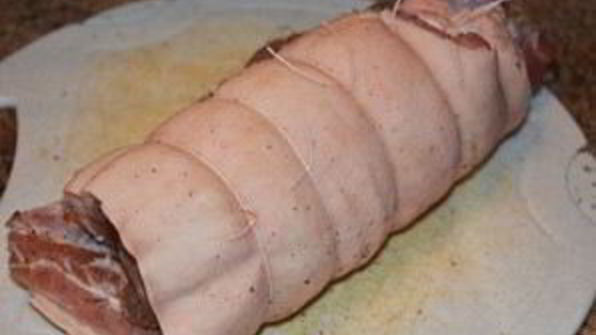 рулет из свиной брюшины