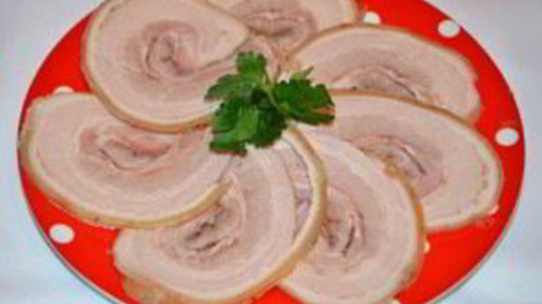 рулет из свиной брюшины