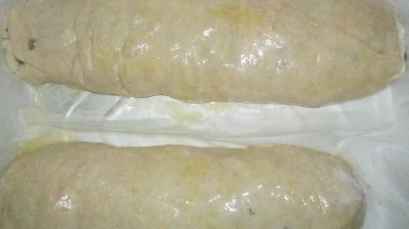 рулет с начинкой из баклажанов и грибов