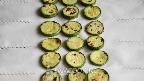 рулет с ветчиной и сыром