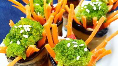 Рулетики из баклажанов с брокколи