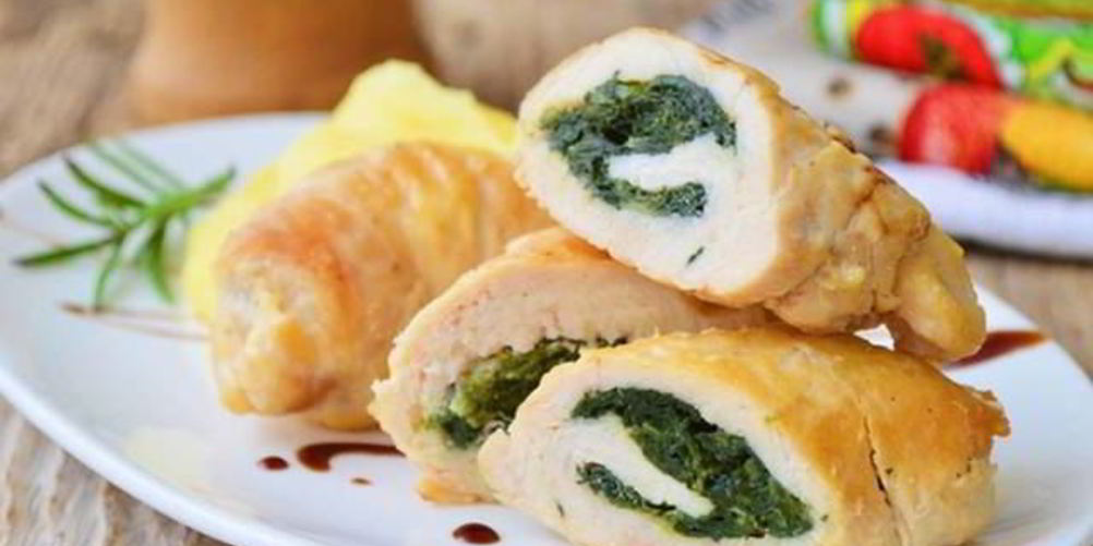 Рецепт рулетики из индейки с копченым лососем