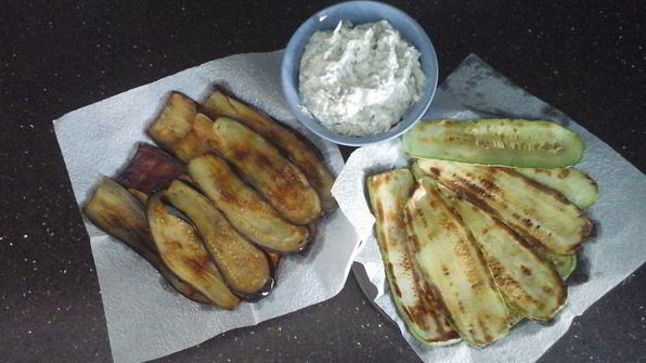 рулетики из кабачков и баклажанов