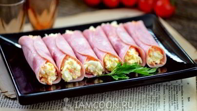 Рулетики из ветчины с сыром и корейской морковью