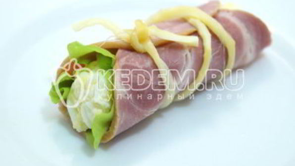 рулетики из ветчины