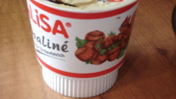 рулетики с бананом и кокосом