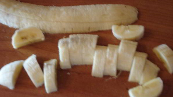 рулетики с бананом и кокосом