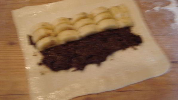 рулетики с бананом и кокосом