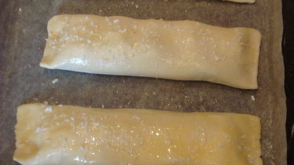 рулетики с бананом и кокосом