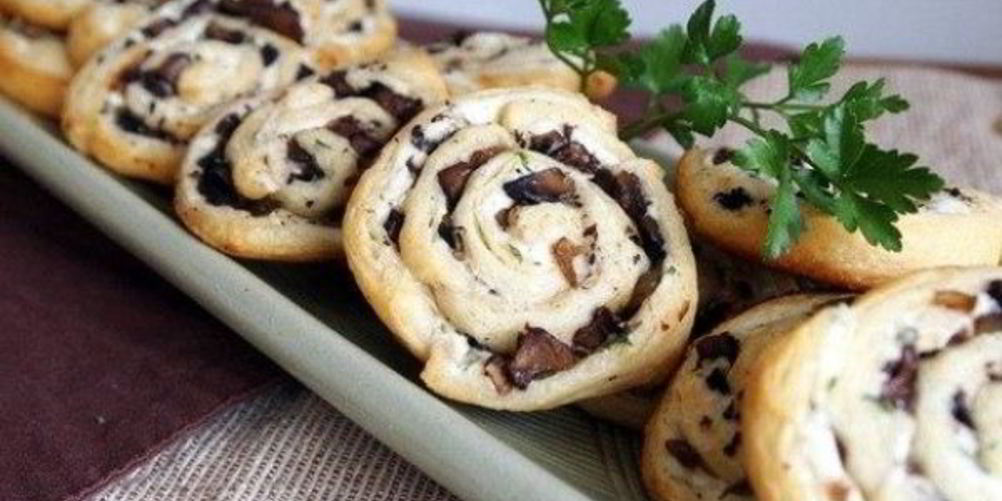 Рецепт рулетики с грибами и сыром