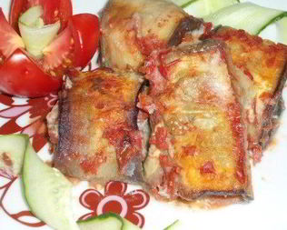 Рулеты из баклажанов с мясом