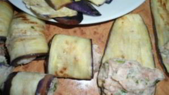 рулеты из баклажанов с мясом