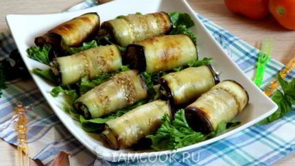 Рулеты из баклажанов с сыром и чесноком