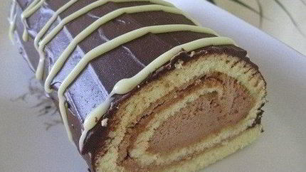 Шоколадный рулет в глазури Лакомка