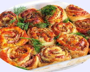 Слоеные рулетики в заливке