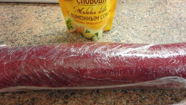 свекольный рулет с горбушей