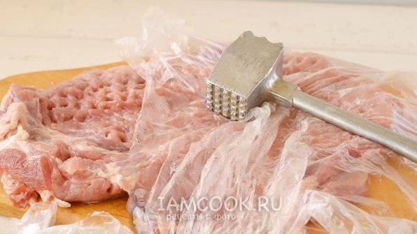 свиной рулет в духовке