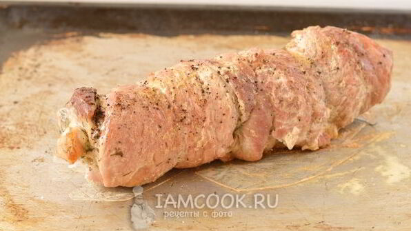 свиной рулет в духовке