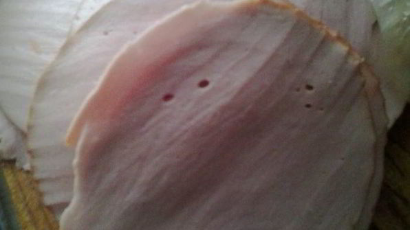 закусочные рулетики с колбасой и сыром