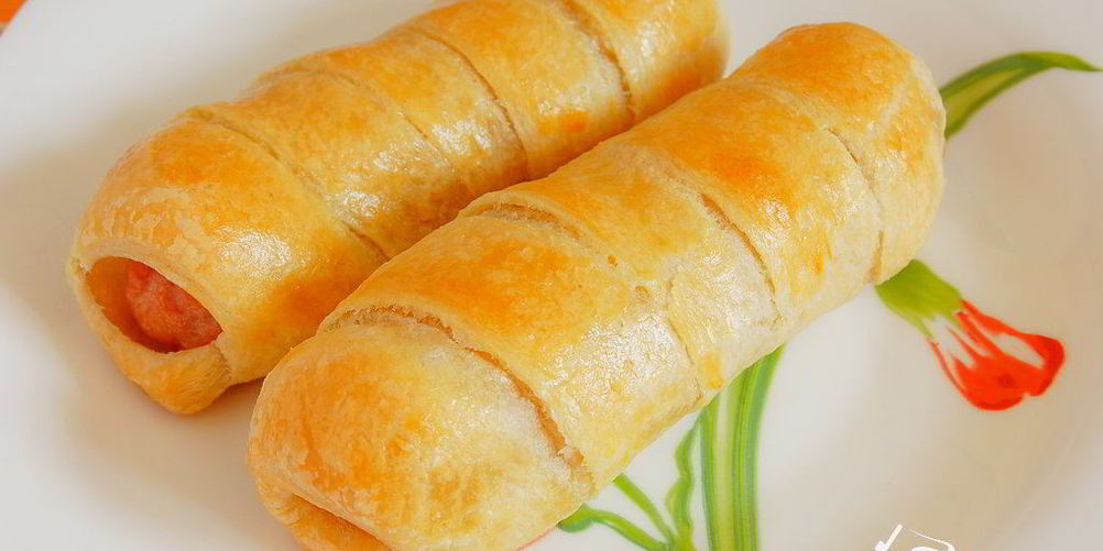 Рецепт сосиски в слоеном тесте