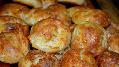 Сырные шарики в духовке