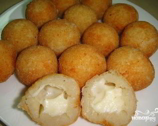 Сырные шарики в кляре