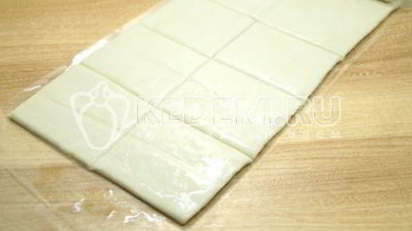 тарталетки из слоеного теста