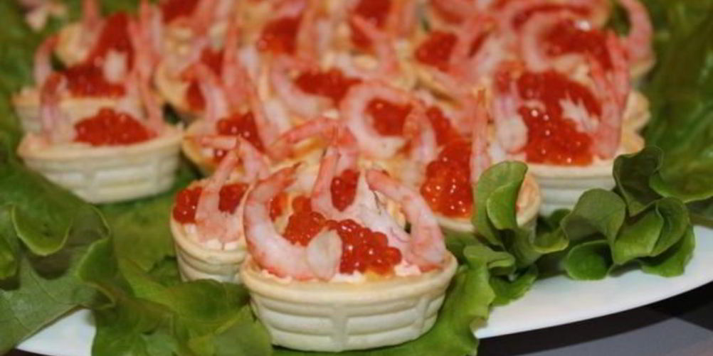 Рецепт тарталетки с икрой и креветками