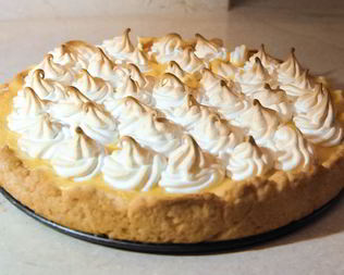 Французкий лимонный тарт с меренгой