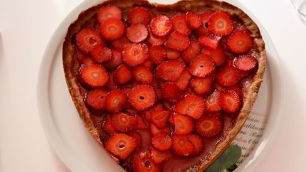 Клубничный тарт из свежей клубники