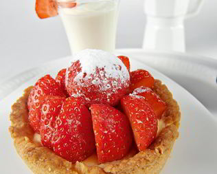 Клубничный тарт с сырным наполнителем