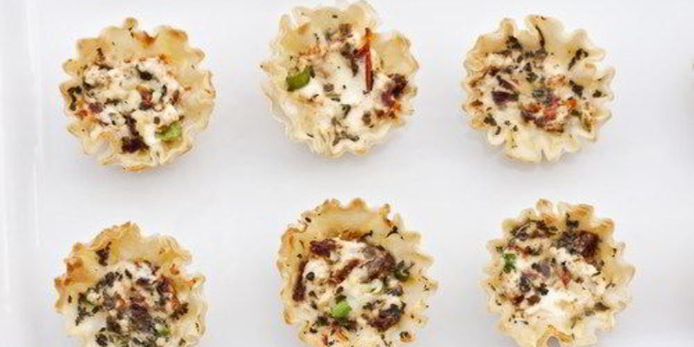 Рецепт корзиночки из слоеного теста с беконом тарт фламбе