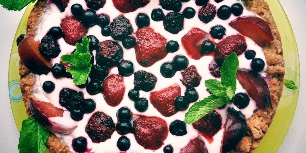 Рецепт шоколадно-творожный тарт-суфле с ягодами