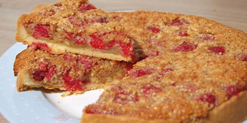 Рецепт тарт с малиной и кедровыми орешками