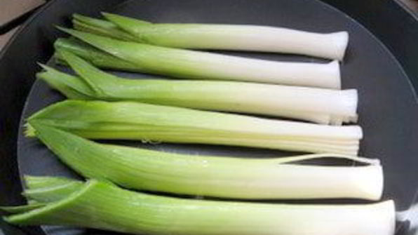 тарт с цукини и молодым пореем