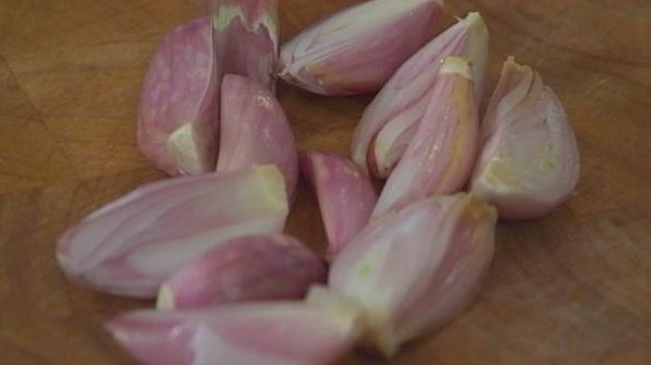 тарт татен со свеклой и шалотом