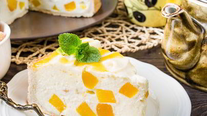 Творожный тарт с персиками