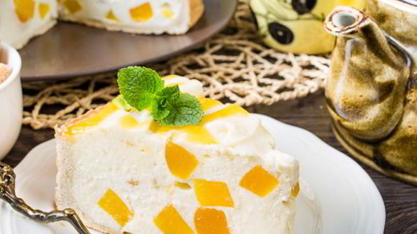 творожный тарт с персиками